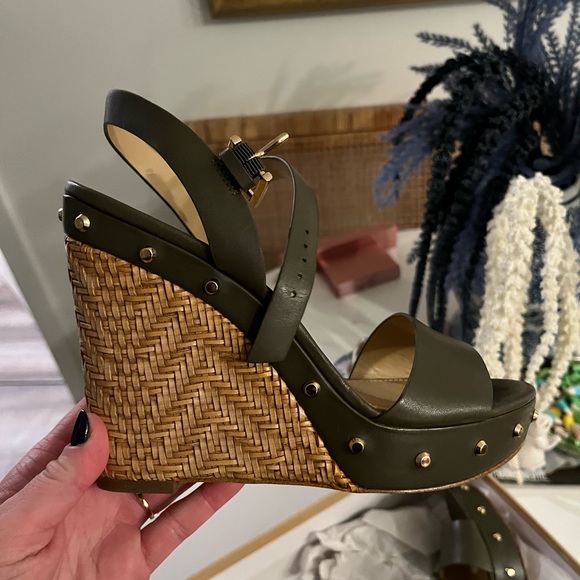 MICHAEL KORS: Ellen Wedge in Olive - Picture 3 of 5